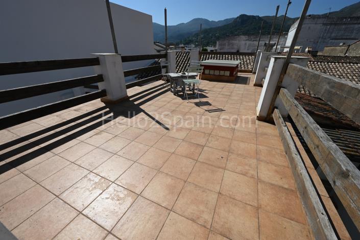Image No.32-2 Bed Townhouse for sale