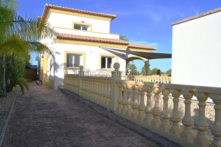 Image No.5-4 Bed Villa / Detached for sale