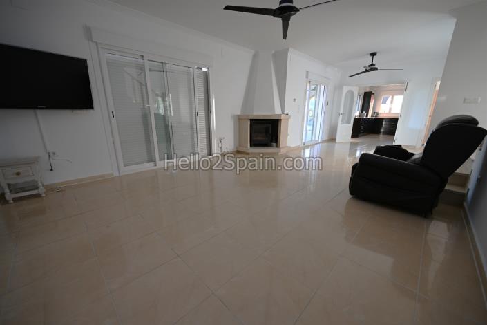 Image No.10-4 Bed Villa / Detached for sale