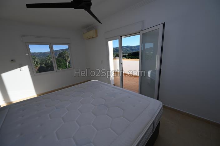 Image No.21-4 Bed Villa / Detached for sale