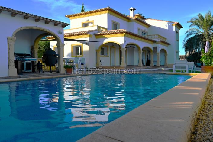 Image No.33-4 Bed Villa / Detached for sale