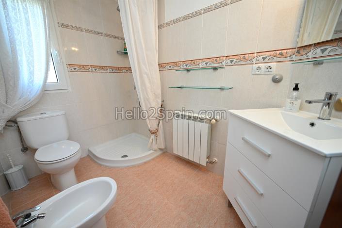 Image No.24-3 Bed Villa / Detached for sale