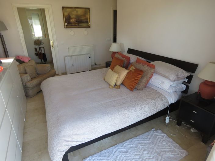 Image No.8-4 Bed Villa for sale