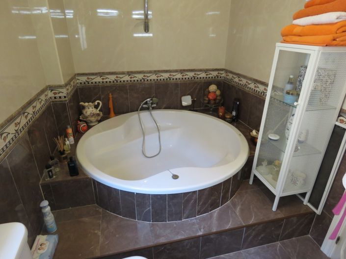 Image No.9-4 Bed Villa for sale