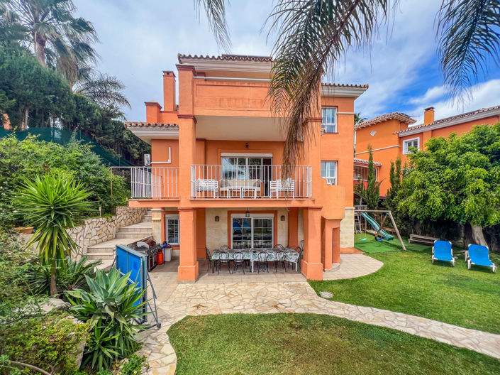 Image No.1-Villa de 4 chambres à vendre à Mijas Costa