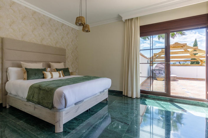 Image No.16-5 Bed Villa for sale