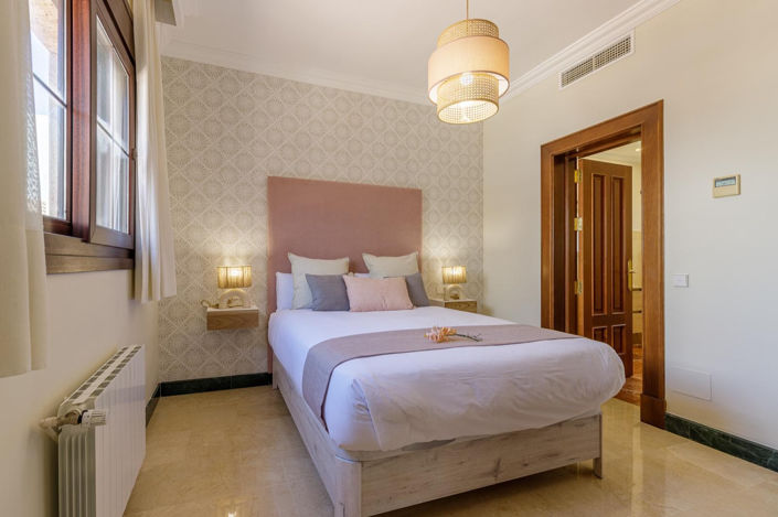 Image No.19-5 Bed Villa for sale