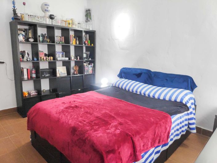 Image No.4-6 Bed Villa for sale