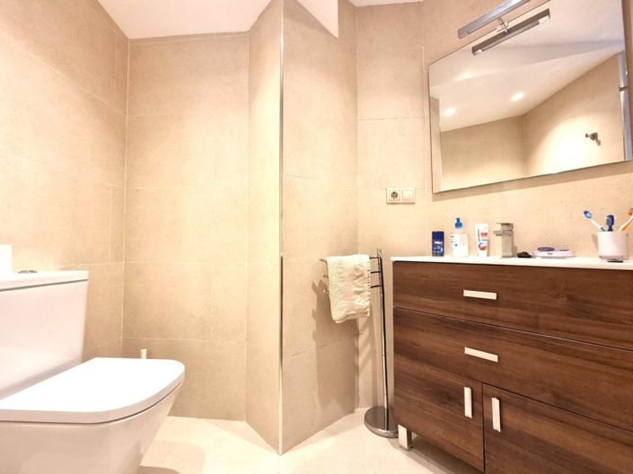 Image No.7-Appartement de 2 chambres à vendre à Calahonda