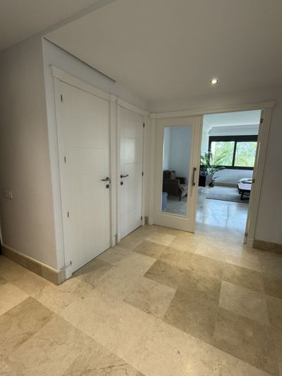 Image No.17-3 Bed Apartment for sale