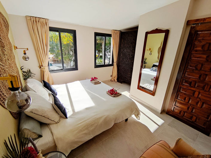 Image No.14-10 Bed Finca for sale