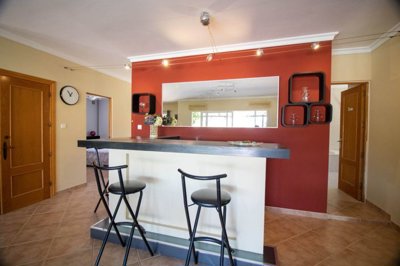 bar