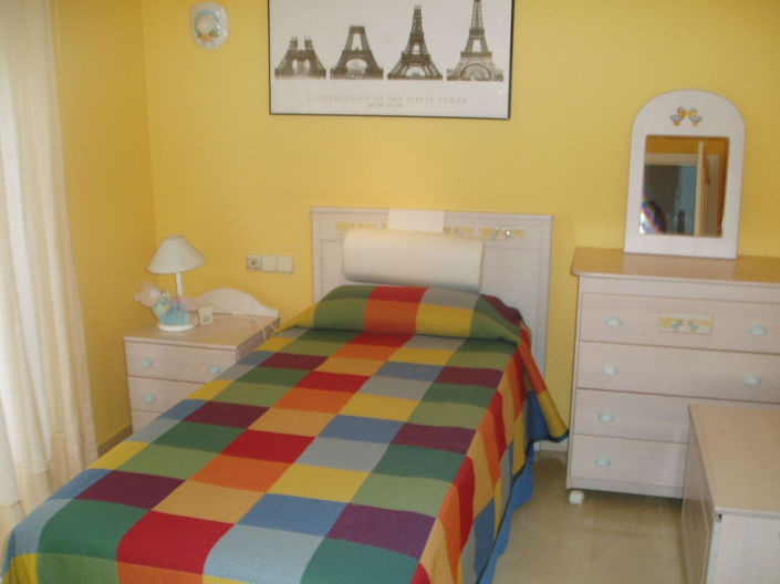 Image No.6-Maison de ville de 5 chambres à vendre à Estepona