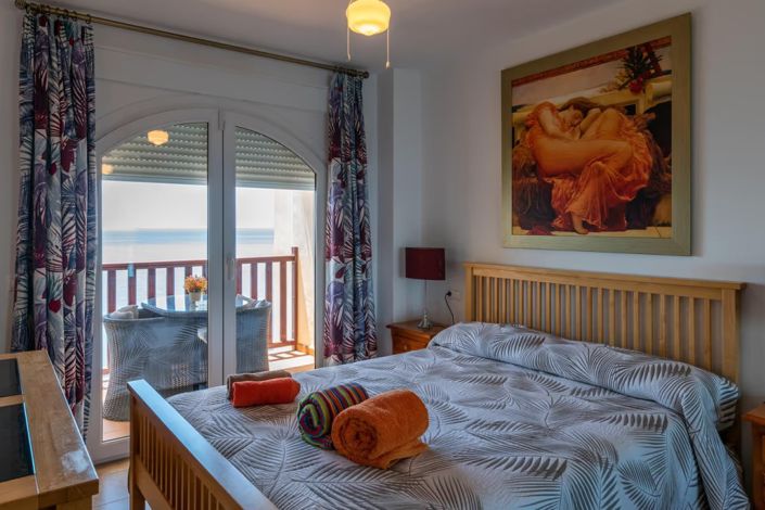 Image No.15-2 Bed Apartment for sale