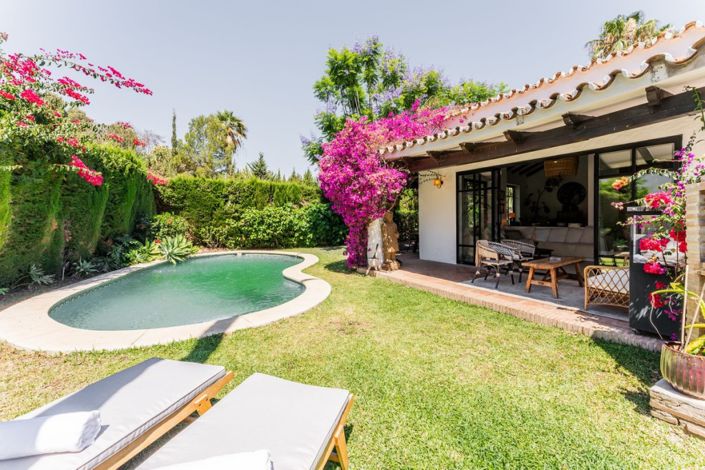 Image No.1-Villa de 4 chambres à vendre à Estepona