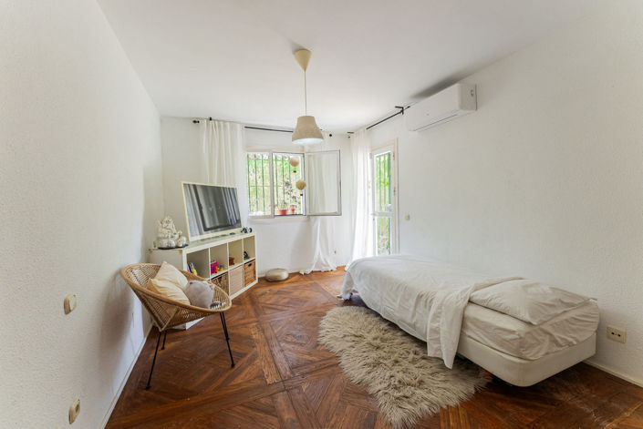 Image No.11-4 Bed Villa for sale