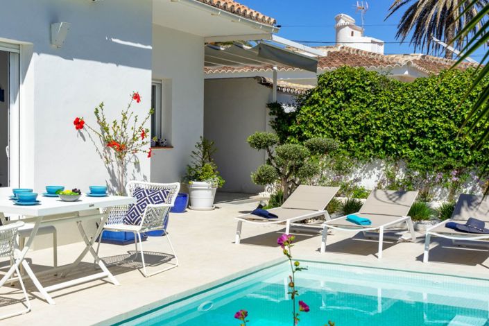 Image No.1-3 Bed Villa for sale