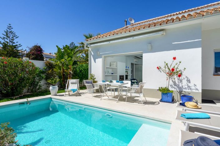 Image No.1-3 Bed Villa for sale