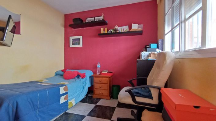 Image No.13-4 Bed Townhouse for sale