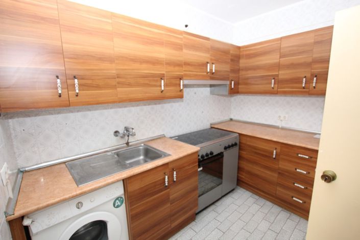 Image No.19-4 Bed House for sale