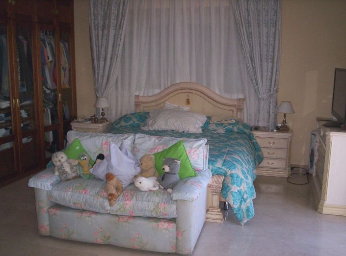 Image No.7-5 Bed Villa for sale