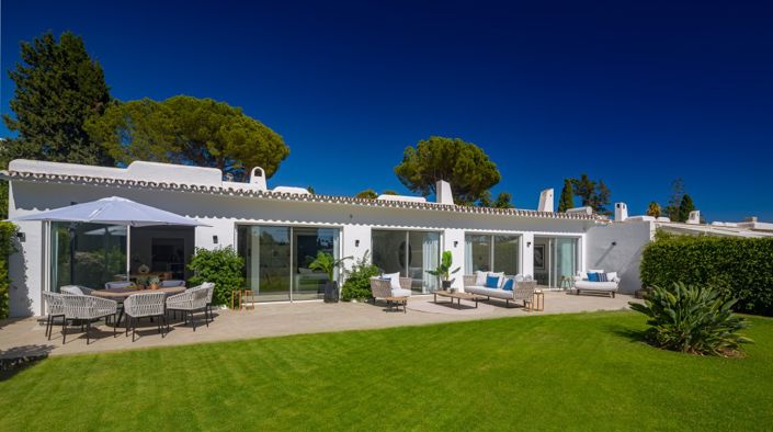 Image No.1-3 Bed Villa for sale