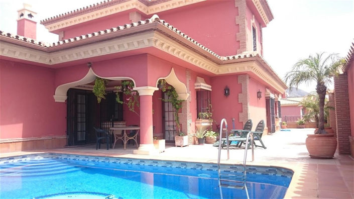 Image No.2-3 Bed Villa for sale