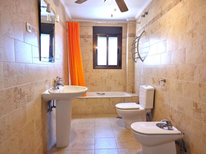 Image No.14-5 Bed Villa for sale