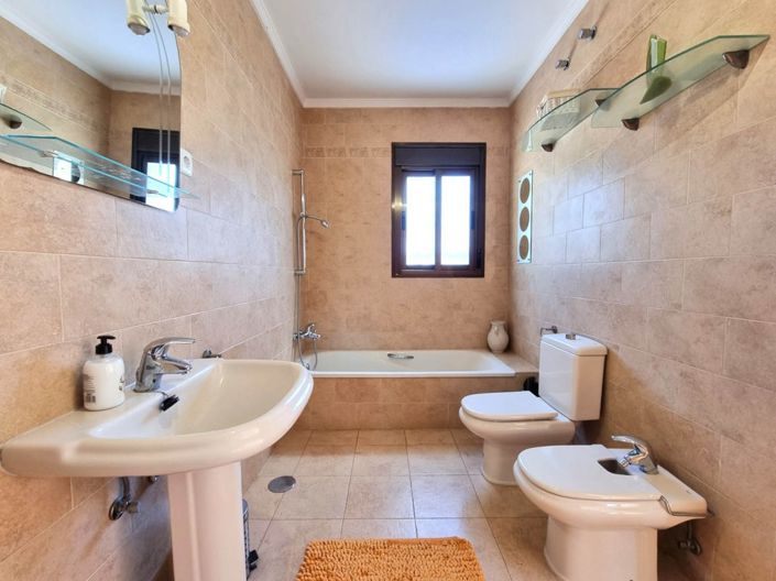 Image No.15-5 Bed Villa for sale