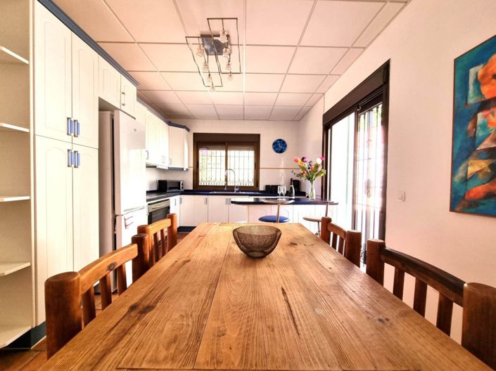 Image No.2-5 Bed Villa for sale