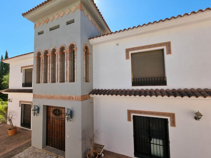 Image No.4-5 Bed Villa for sale