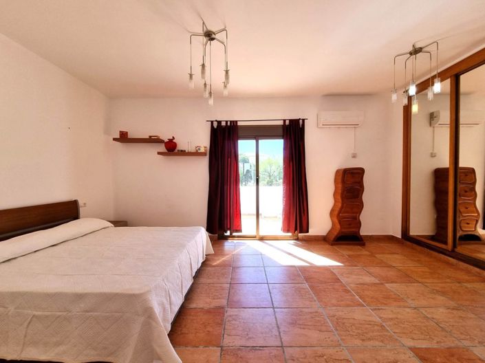 Image No.7-5 Bed Villa for sale