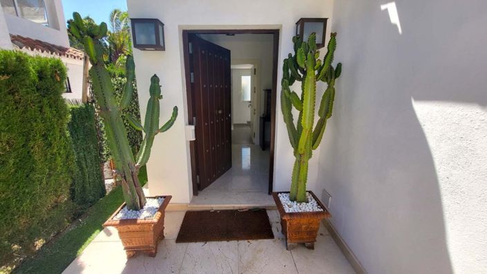 Image No.10-4 Bed Villa for sale