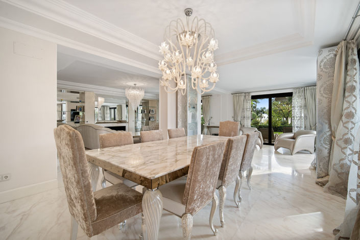 Image No.4-6 Bed Villa for sale