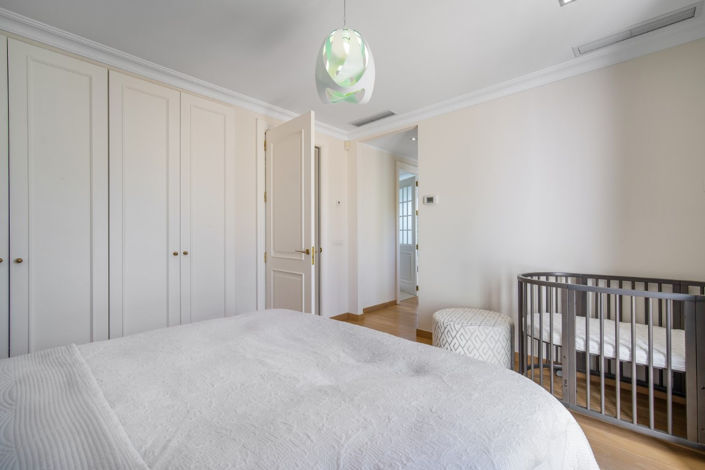 Image No.8-5 Bed Villa for sale