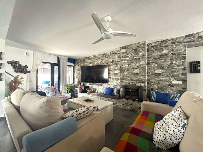 Image No.3-4 Bed Villa for sale