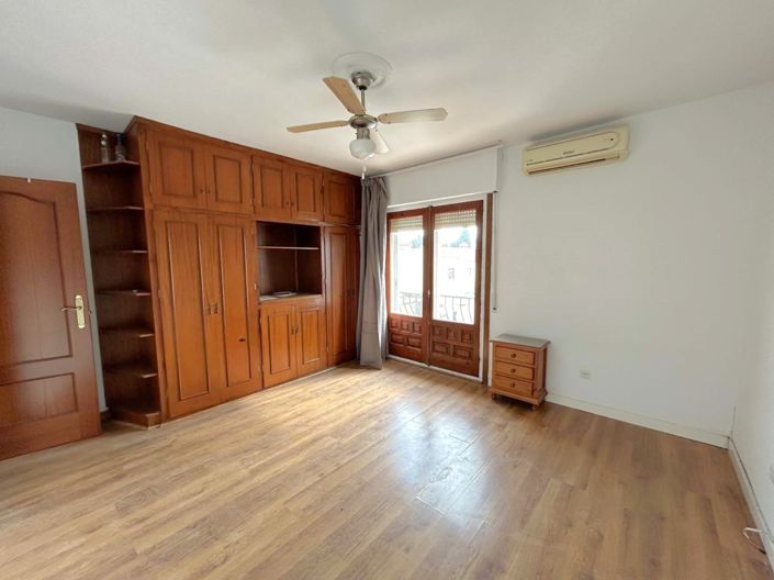 Image No.15-5 Bed Villa for sale