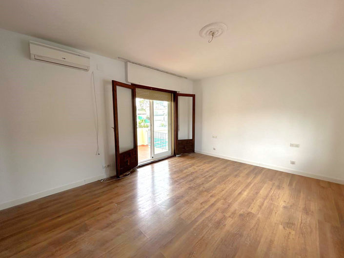 Image No.4-5 Bed Villa for sale