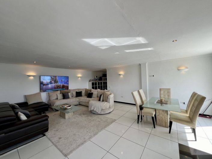 Image No.20-5 Bed Villa for sale