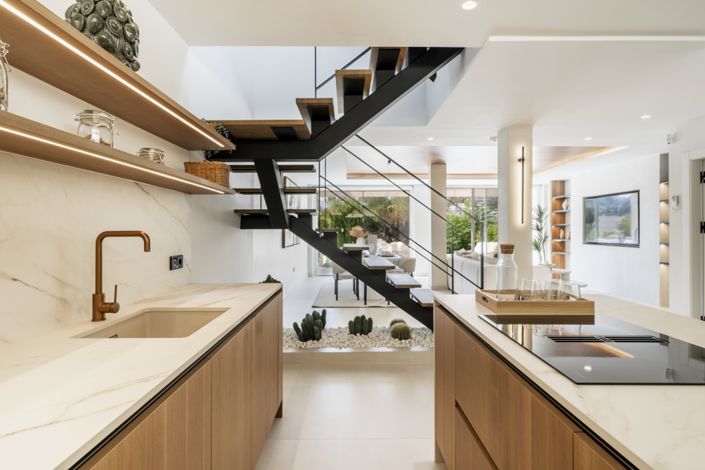 Image No.12-3 Bed Townhouse for sale