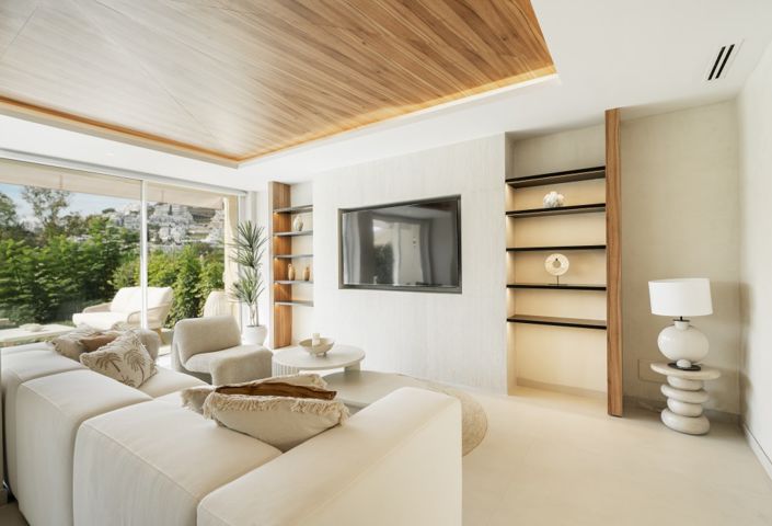 Image No.14-3 Bed Townhouse for sale