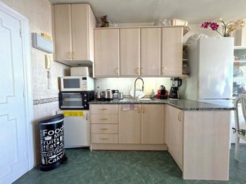 Kitchen (2)