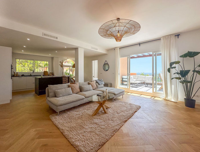 Image No.14-3 Bed Property for sale