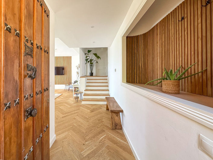 Image No.8-3 Bed Property for sale