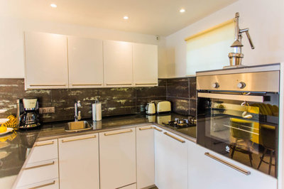 b98le8d7m9k3degpefzhs0lif8u4xzvzhwxtmggyekxx9