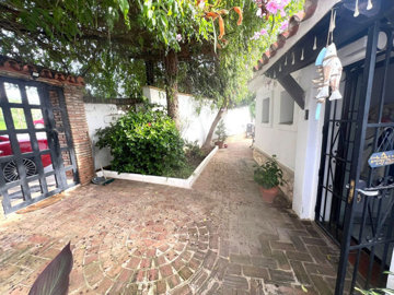 4 Bed Villa for sale