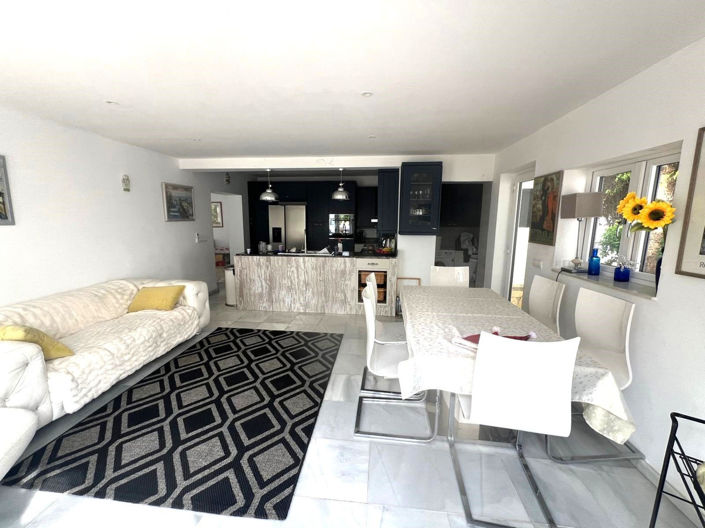 Image No.5-4 Bed Villa for sale