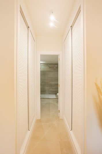 Image No.11-3 Bed Apartment for sale