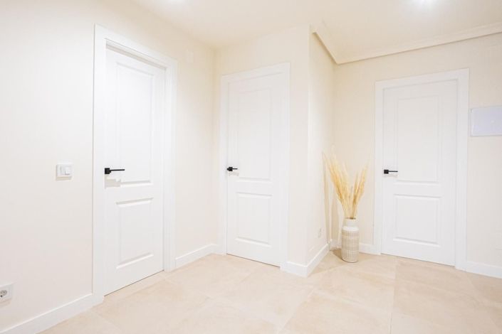 Image No.13-3 Bed Apartment for sale