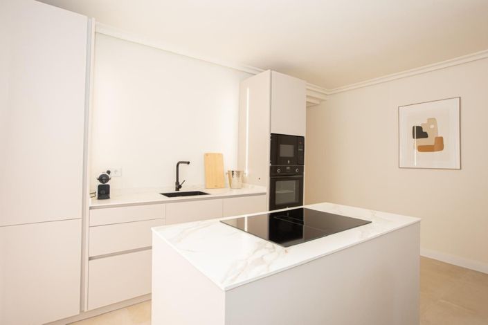 Image No.7-3 Bed Apartment for sale